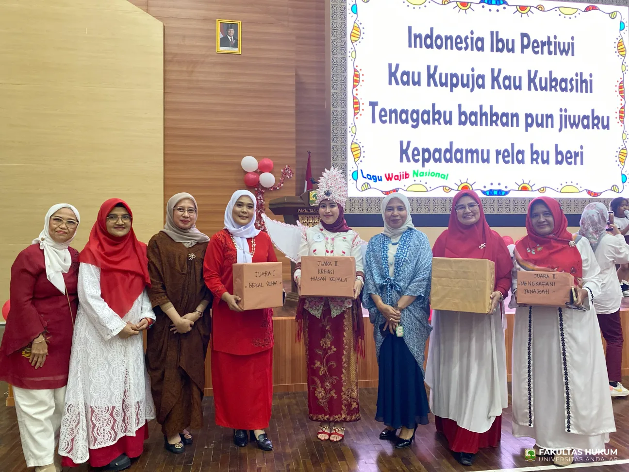 Foto 1 Semarak HUT ke-81 Republik Indonesia Dharma Wanita Persatuan Universitas Andalas