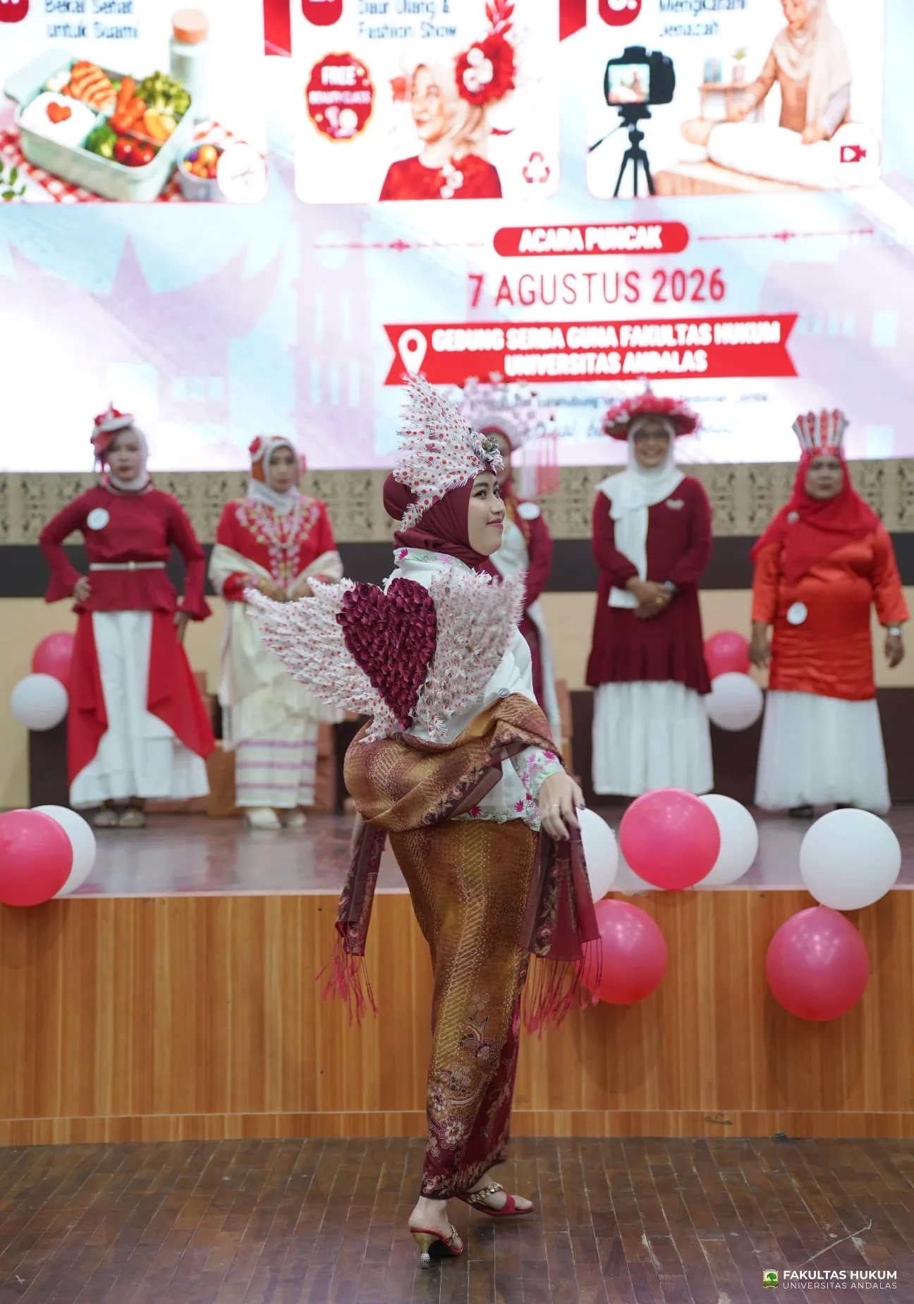 Foto 2 Semarak HUT ke-81 Republik Indonesia Dharma Wanita Persatuan Universitas Andalas