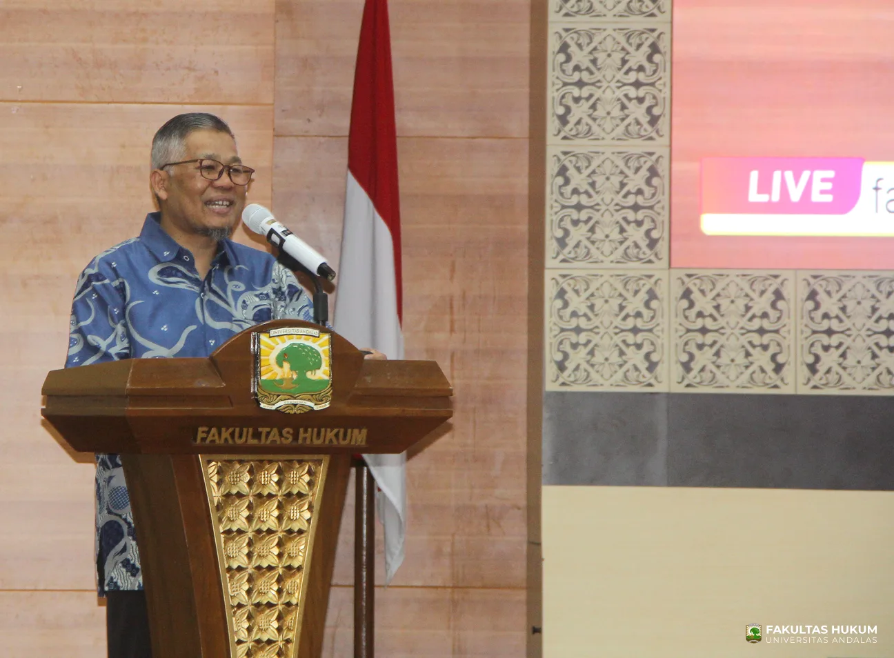 Foto 18 Sosialisasi Kebijakan Energi Nasional oleh DEN bersama PSHKE FH UNAND