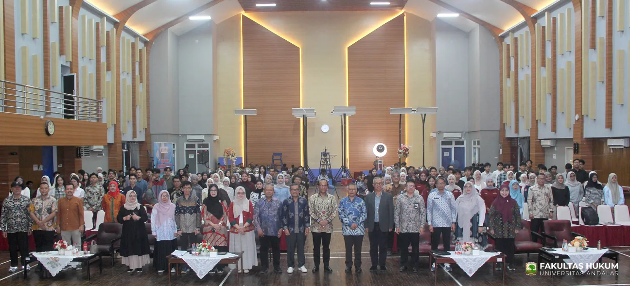 Foto 20 Sosialisasi Kebijakan Energi Nasional oleh DEN bersama PSHKE FH UNAND