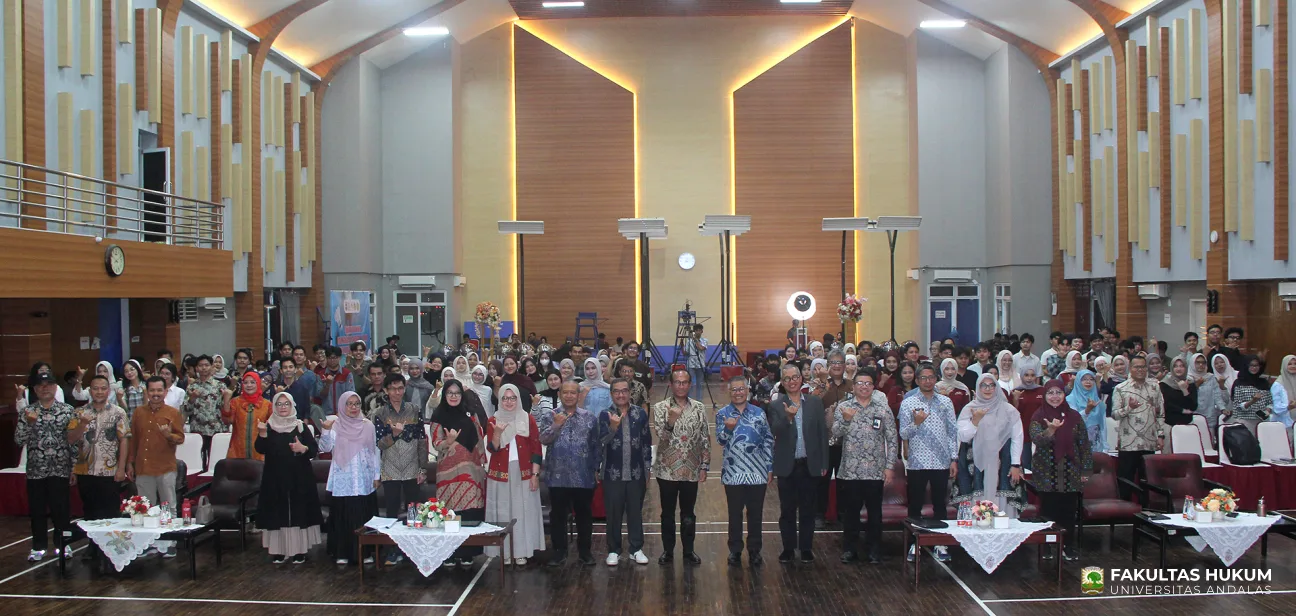 Foto 21 Sosialisasi Kebijakan Energi Nasional oleh DEN bersama PSHKE FH UNAND