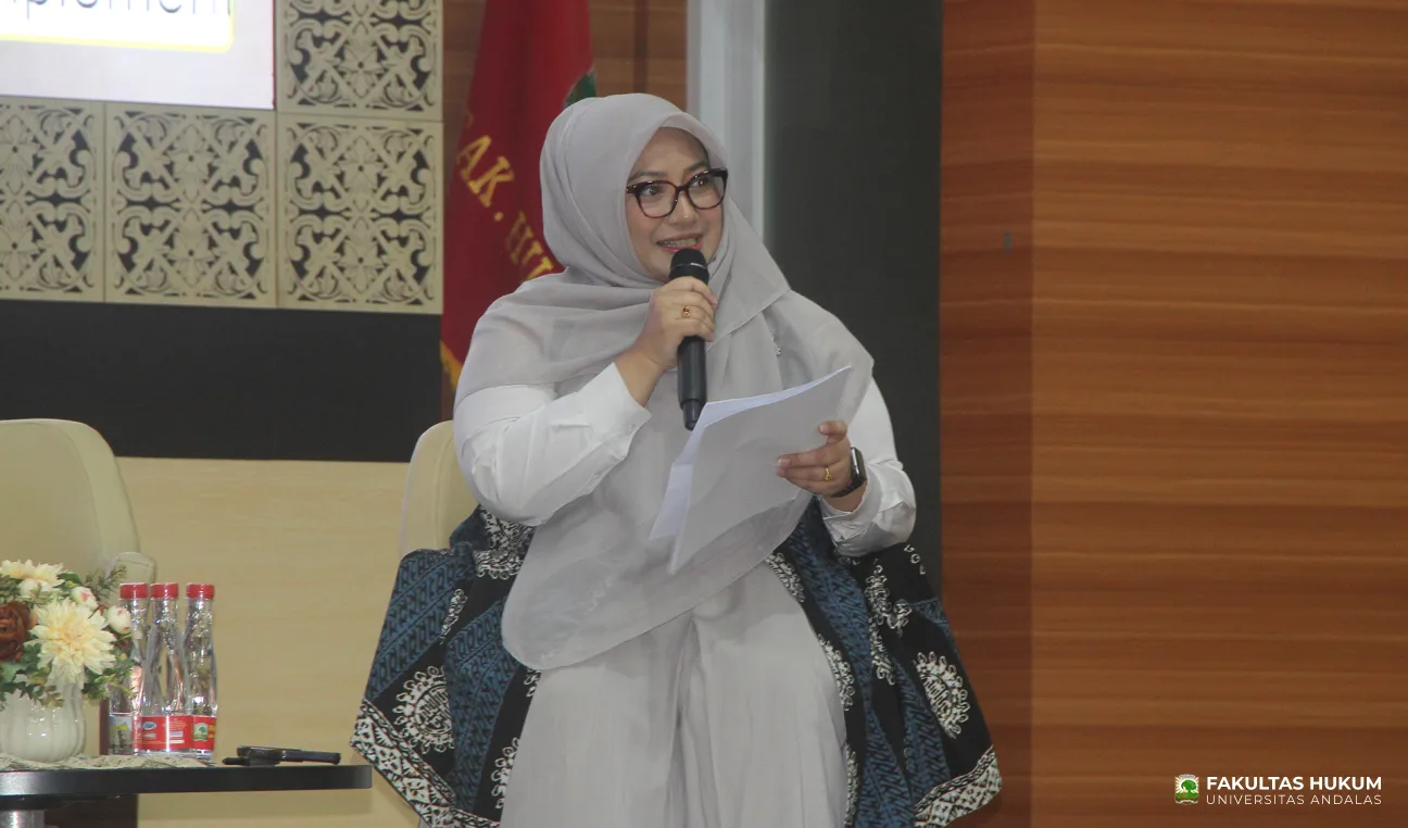 Foto 24 Sosialisasi Kebijakan Energi Nasional oleh DEN bersama PSHKE FH UNAND