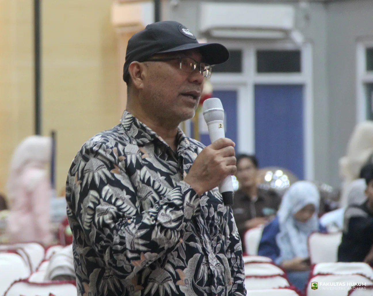 Foto 33 Sosialisasi Kebijakan Energi Nasional oleh DEN bersama PSHKE FH UNAND