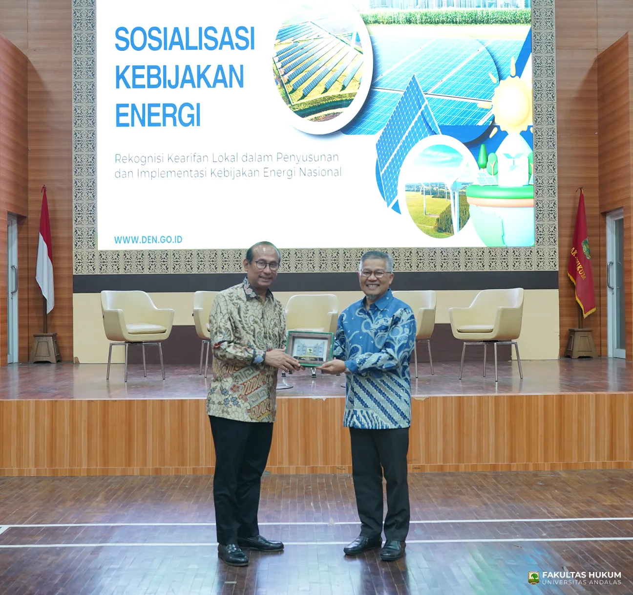 Foto 2 Sosialisasi Kebijakan Energi Nasional