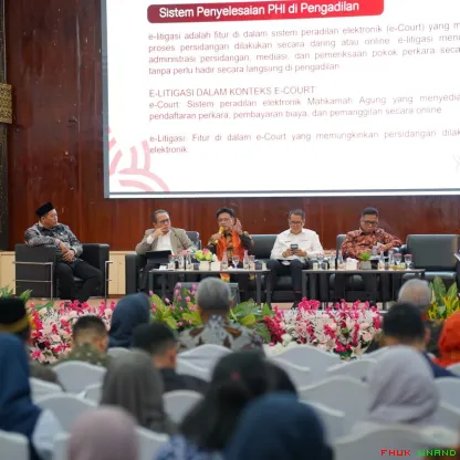 Menteri Ketenagakerjaan Yassierli menargetkan pembahasan...