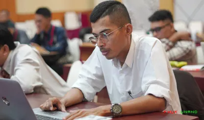 Foto 29 Sebanyak 32 peserta yang mengikuti Kelas Persiapan...
