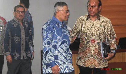 Foto 8 Sosialisasi Kebijakan Energi Nasional di Gedung...