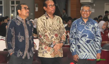 Foto 10 Sosialisasi Kebijakan Energi Nasional di Gedung...