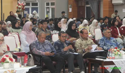 Foto 13 Sosialisasi Kebijakan Energi Nasional di Gedung...
