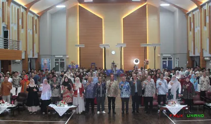 Foto 21 Sosialisasi Kebijakan Energi Nasional di Gedung...
