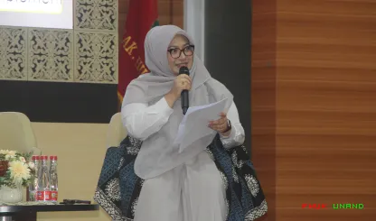 Foto 24 Sosialisasi Kebijakan Energi Nasional di Gedung...