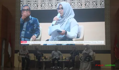 Foto 26 Sosialisasi Kebijakan Energi Nasional di Gedung...