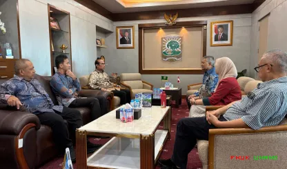 Foto 1 Dewan Energi Nasional (DEN) bersama Pusat Studi...
