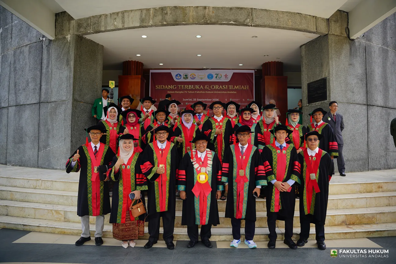 Foto 1 Orasi Ilmiah dan Sidang Terbuka Dies Natalis ke-75 FH UNAND