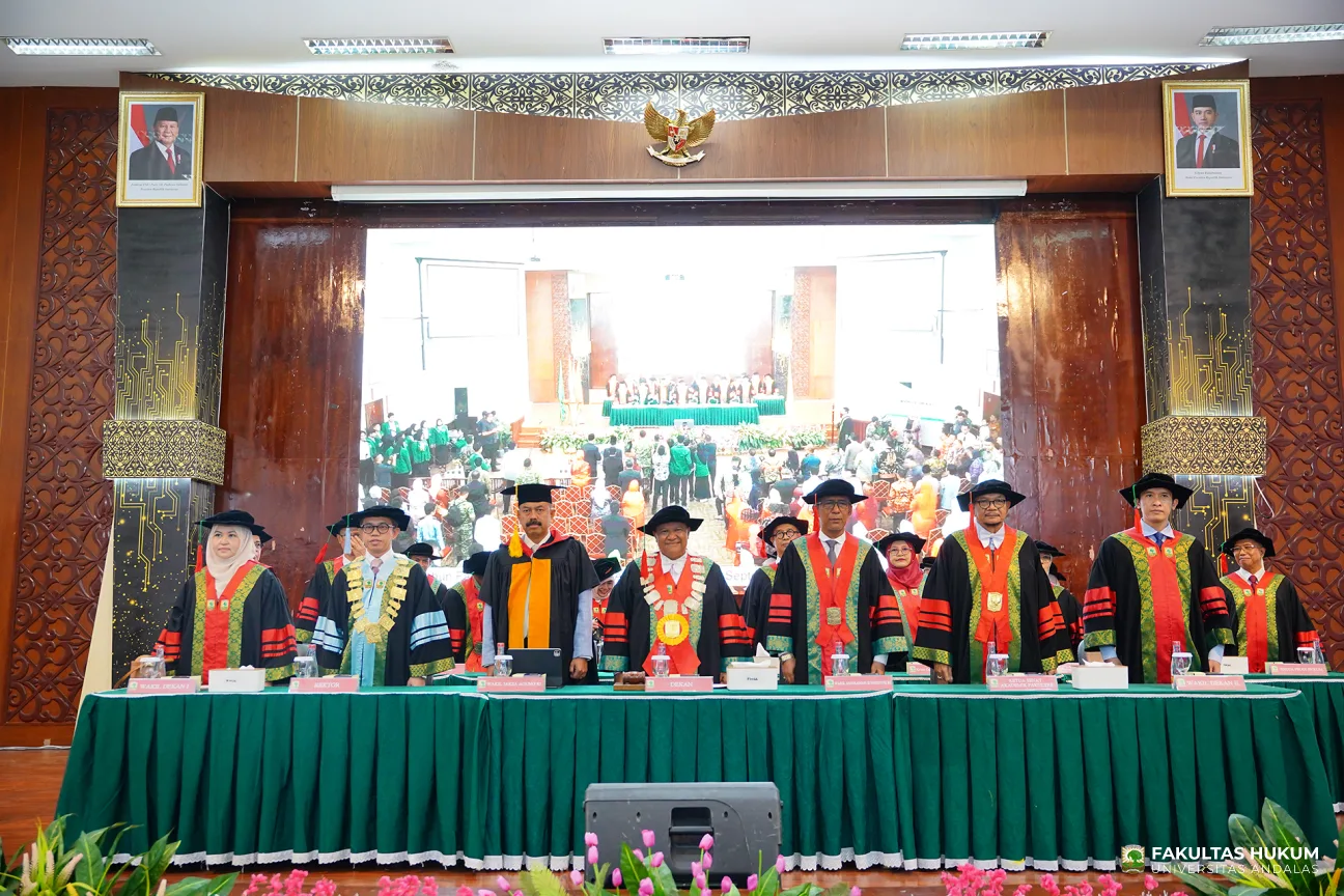 Foto 11 Orasi Ilmiah dan Sidang Terbuka Dies Natalis ke-75 FH UNAND