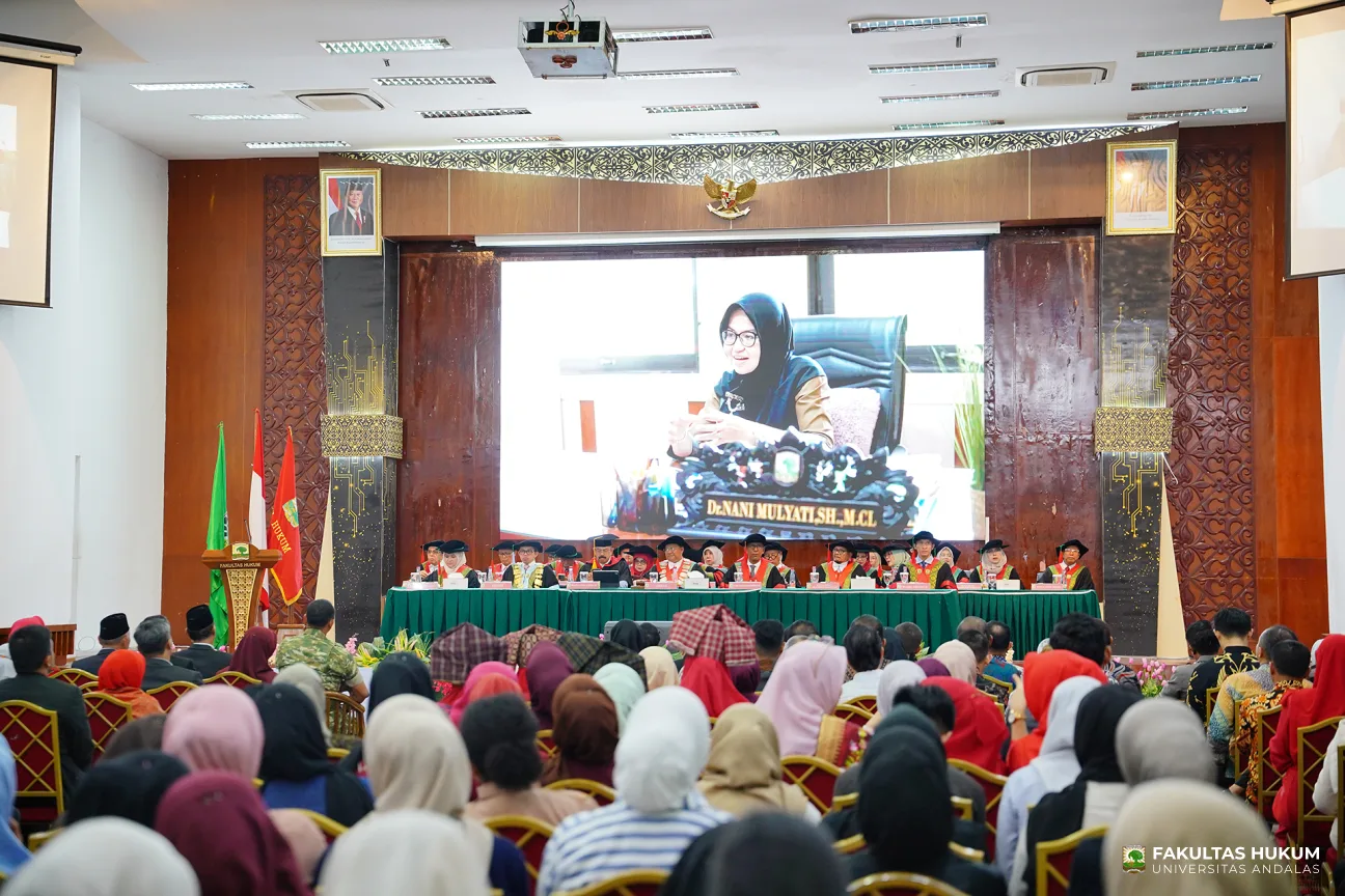 Foto 21 Orasi Ilmiah dan Sidang Terbuka Dies Natalis ke-75 FH UNAND