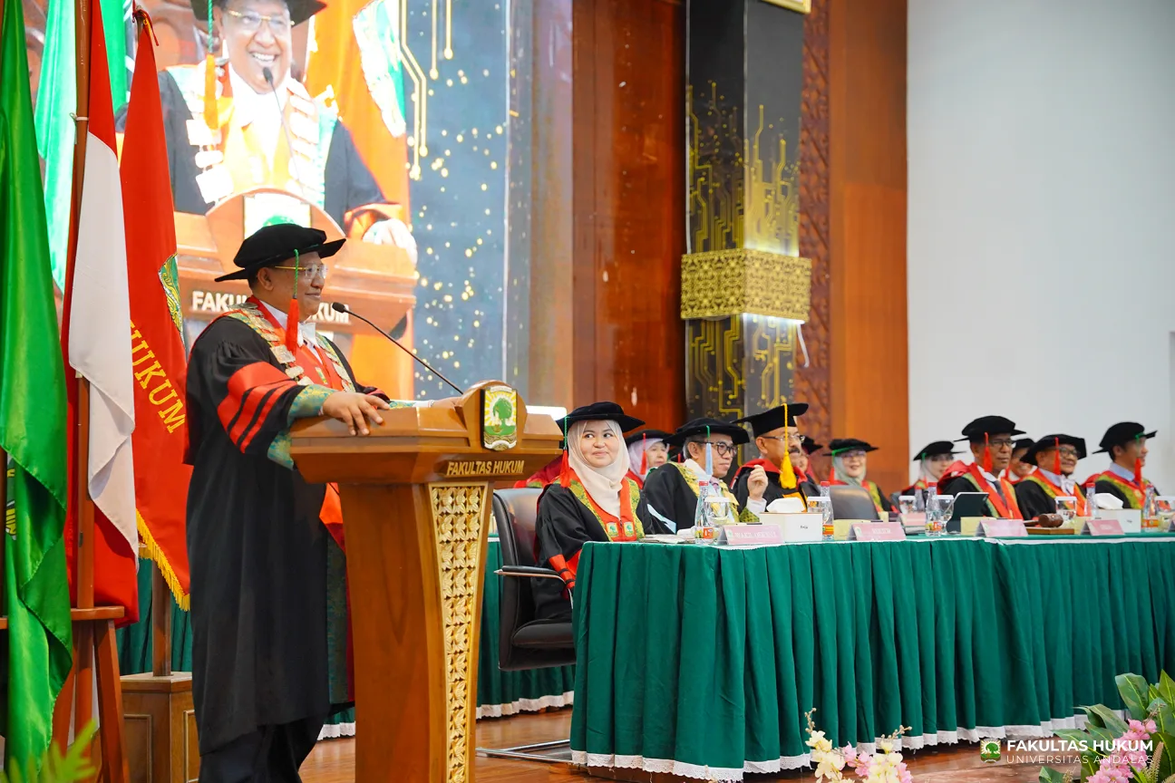 Foto 23 Orasi Ilmiah dan Sidang Terbuka Dies Natalis ke-75 FH UNAND