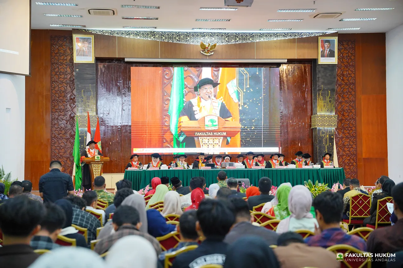 Foto 24 Orasi Ilmiah dan Sidang Terbuka Dies Natalis ke-75 FH UNAND