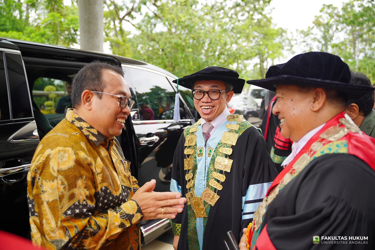 Foto 31 Orasi Ilmiah dan Sidang Terbuka Dies Natalis ke-75 FH UNAND