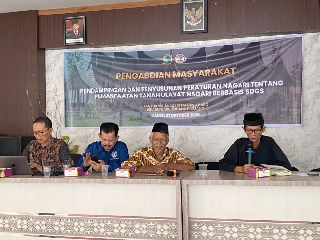 Kegiatan pengabdian pusat studi bertajuk 